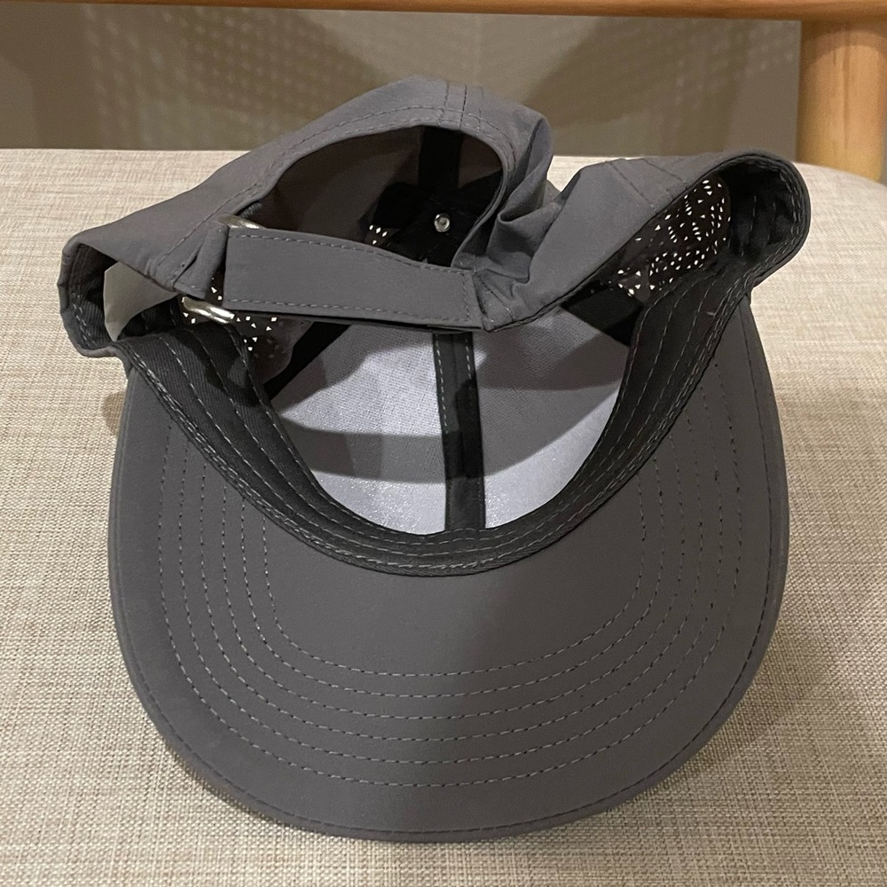 Gaiam gray cap - Picture 4 of 4